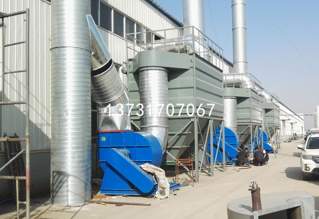 滄州青縣三輪車廠焊煙濾筒除塵器安裝完畢 滄州青縣三輪車廠焊煙濾筒除塵器安裝完畢